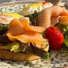 Benedict Atrium livrare Târgu Jiu
