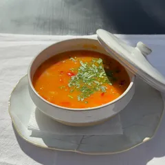 Ciorbă de fasole cu ciolan afumat livrare Târgu Jiu