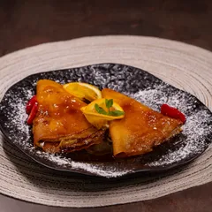 Crêpes Suzette cu portocale și Cointreau livrare Târgu Jiu