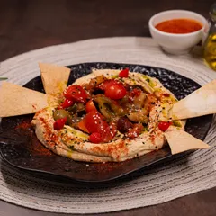 Hummus & Caponata Siciliana livrare Târgu Jiu