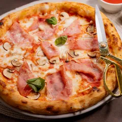 Pizza Prosciutto e Funghi livrare Târgu Jiu