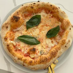 Pizza Quattro Formaggi livrare Târgu Jiu
