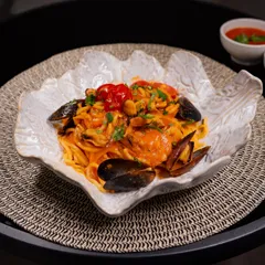 Spaghetti cu fructe de mare livrare Târgu Jiu
