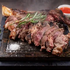 Tomahawk vita (preț/100g, 2 persoane) livrare Târgu Jiu